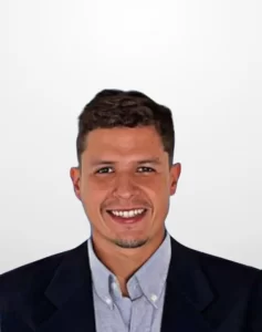 Gustavo Ferreira - Consultor de imigração